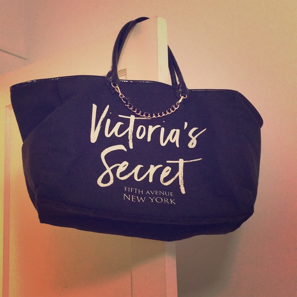 Victoria's Secret Handbags - Victoria’s Secret Fifth Avenue New York Bag